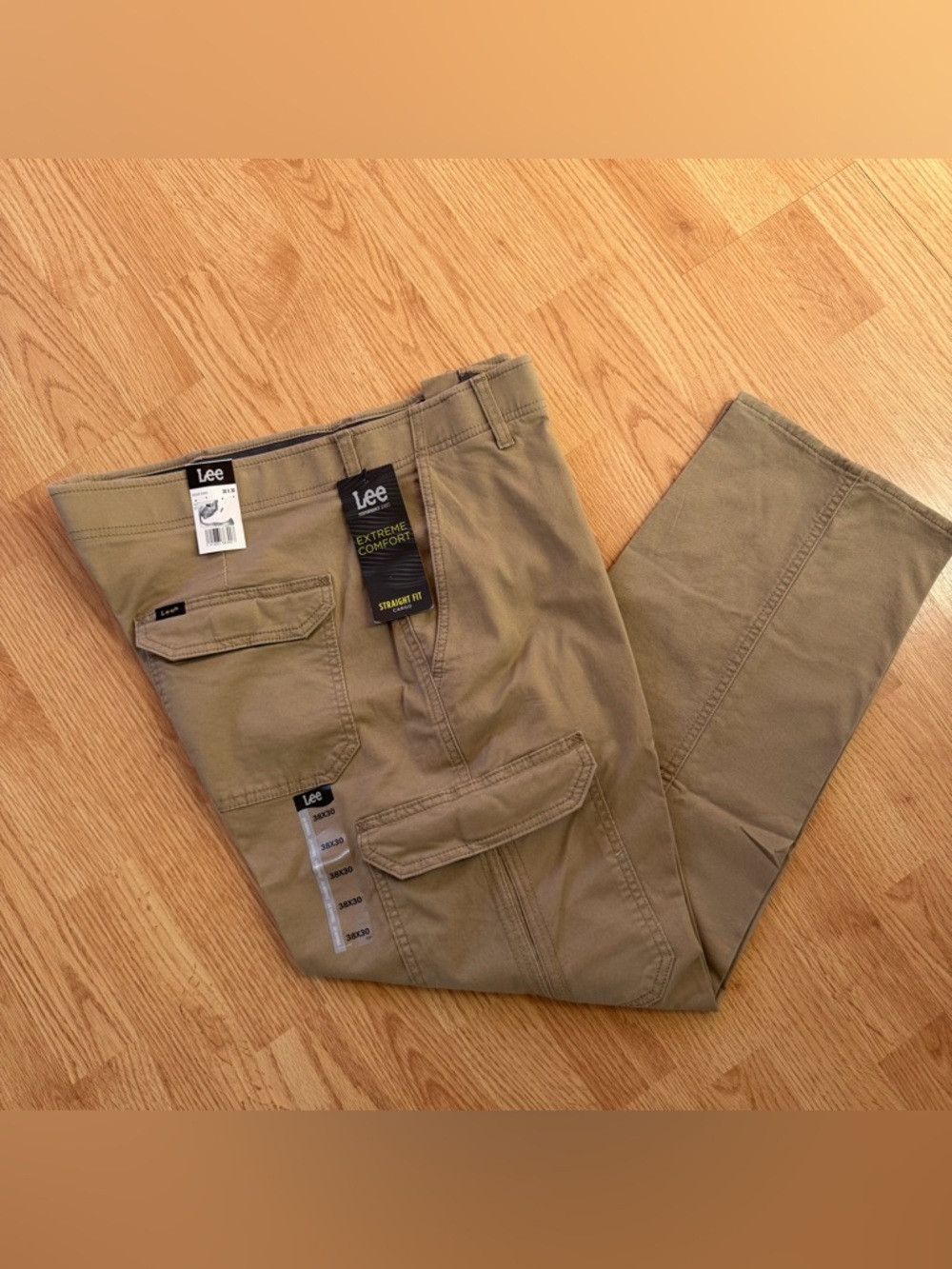 Lee Men's Khaki Extreme Comfort Straight Fit Cargo Pants NWT Flat Front 38x30